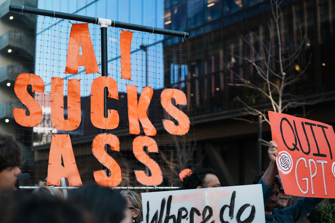 Bluesky nel Caos La Rivolta Digitale Contro Attie Ridisegna il Futuro delle Piattaforme Sociali