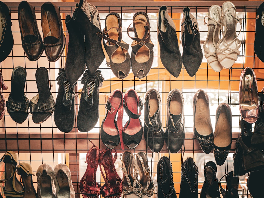 Allbirds, From IPO Dream to $39 Million Fire Sale: A Study in Brand Ascent and Fall