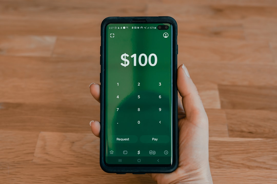 Cash App Scommette sul Futuro: Il 'Paga Dopo' Rivoluziona i Trasferimenti Peer-to-Peer
