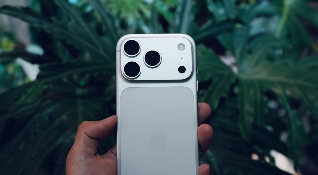 Beyond the Lens: Xiaomi 17 Ultra, the Portable 'Photo Lab' Redefining Your Creativity