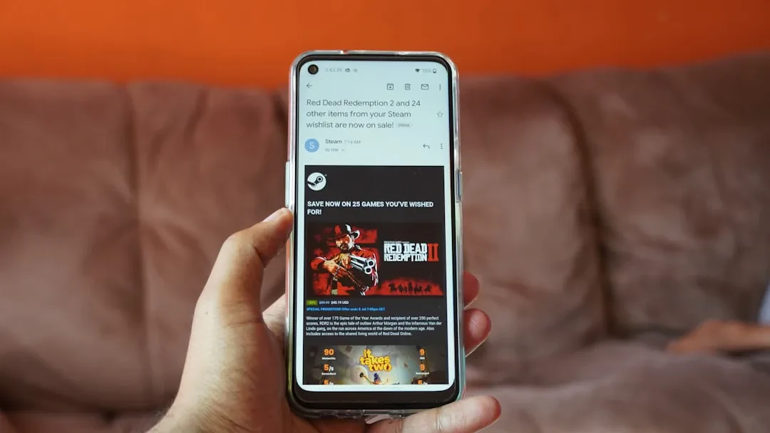 Avec Tinder-Styled Email App Revolutionizes Inbox Management
