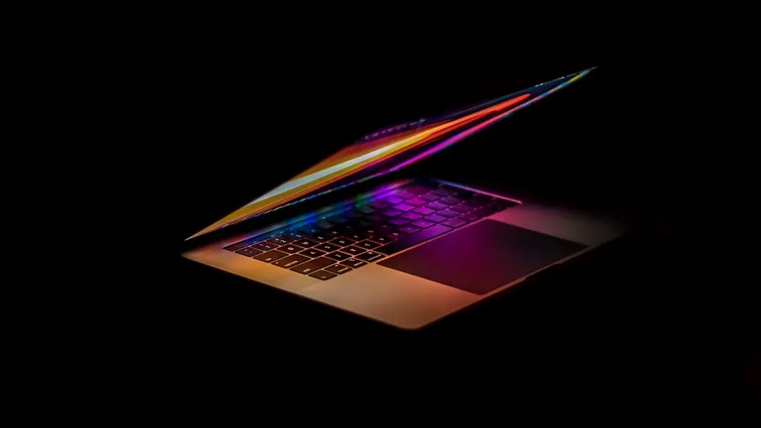 MacBook Ultra: Anticipazioni Rivoluzionarie di Apple per il 2027