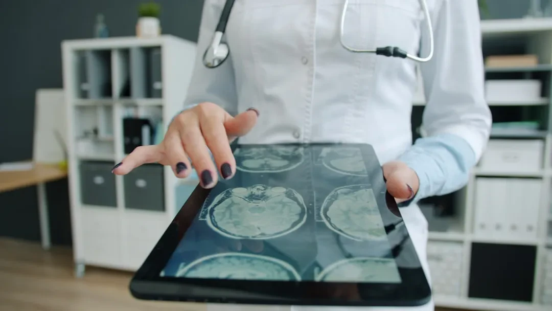 AI Surpasses Expert Doctors in Emergency Diagnoses According to Harvard Study
