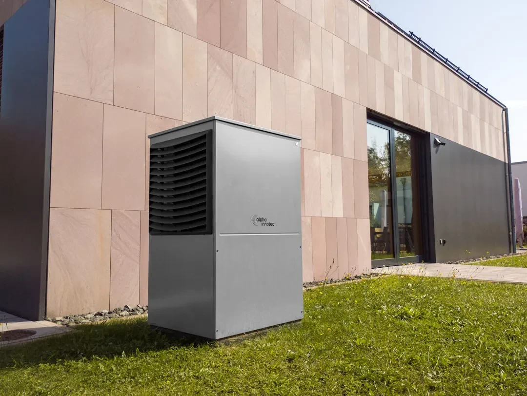 Amazon Bets on Nobel Prize Dehumidification and Moment Energy Raises $40M for EV Batteries