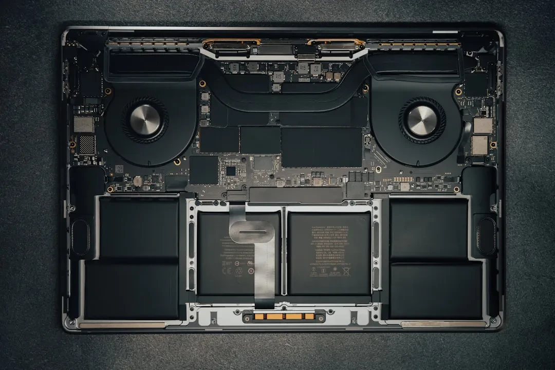 MacBook Neo tra Aumento dei Costi e Nuove Strategie: Apple Valuta l'Addio al Modello Base da 599 Dollari