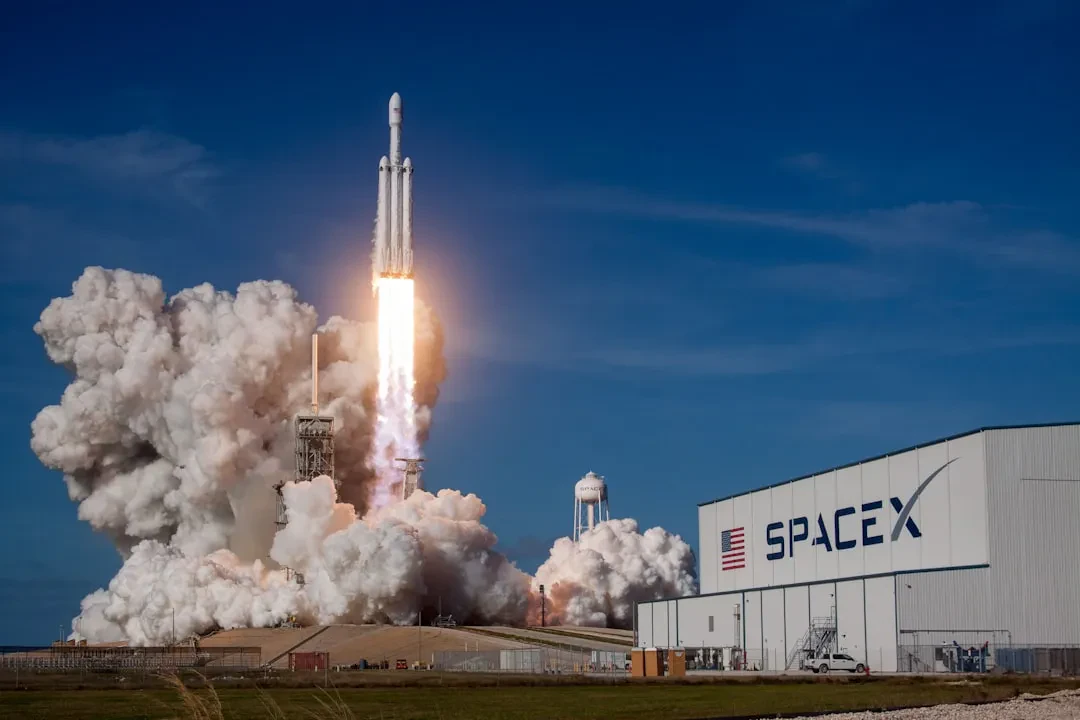 SpaceX and Oura: Two IPOs Rewriting the Rules of the Tech Market in 2026
