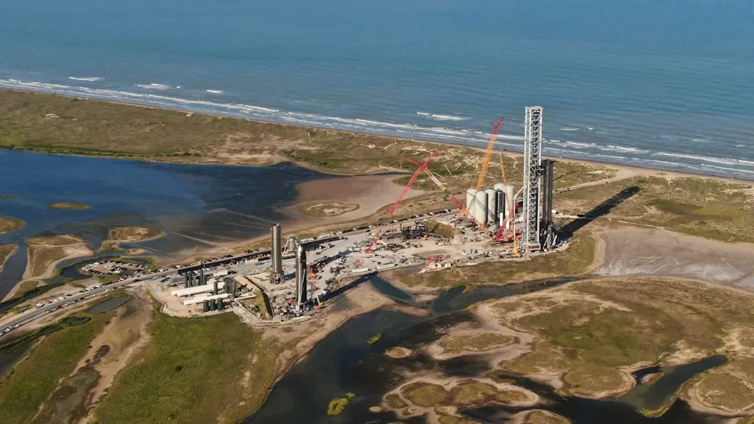 SpaceX Starship V3 Completes First Test Flight Successfully While NASA Opens Bids for JPL Management