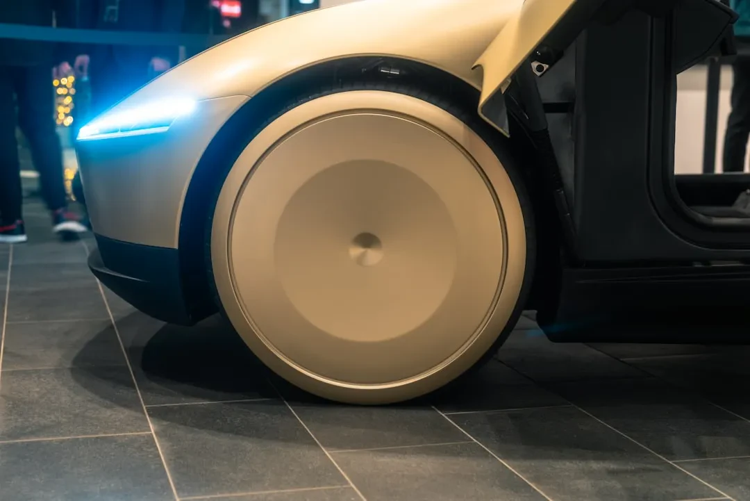 Robotaxi 2026: Il Reality Check Oltre l'Hype della Guida Autonoma