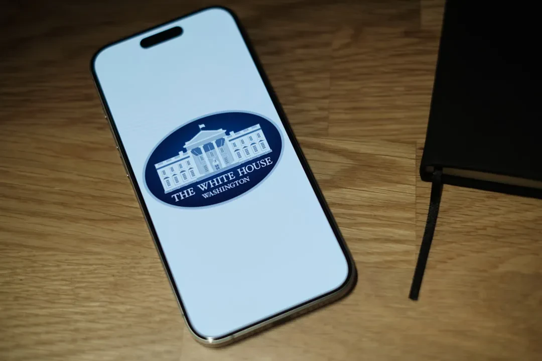 White House Forces Official App on All Government Employee Phones - Privacy Under Siege
