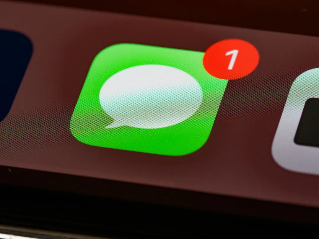Apple rilascia le beta 26.6 con un nuovo avviso per i contatti bloccati su iOS e aggiornamenti minori su tutte le piattaforme