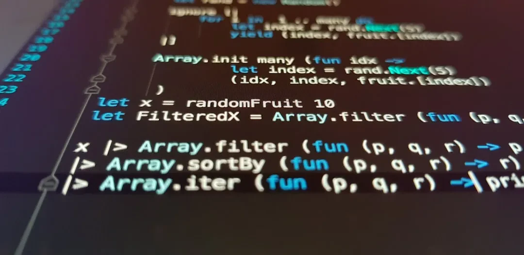 Java 21 LTS: Virtual Threads, Records, Pattern Matching – What really changes for your backend