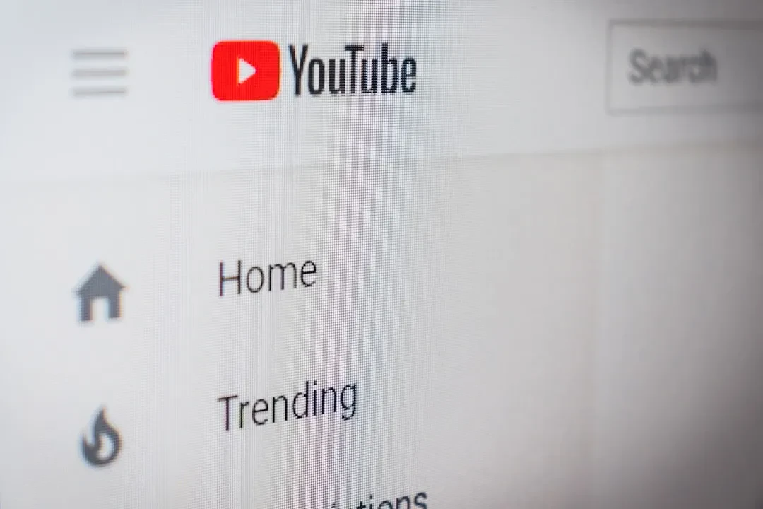 YouTube SEO 2025: how to optimize titles, descriptions and tags to get found