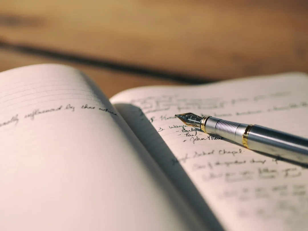 Persuasive Copywriting: AIDA, PAS, Storytelling and Formulas that Sell