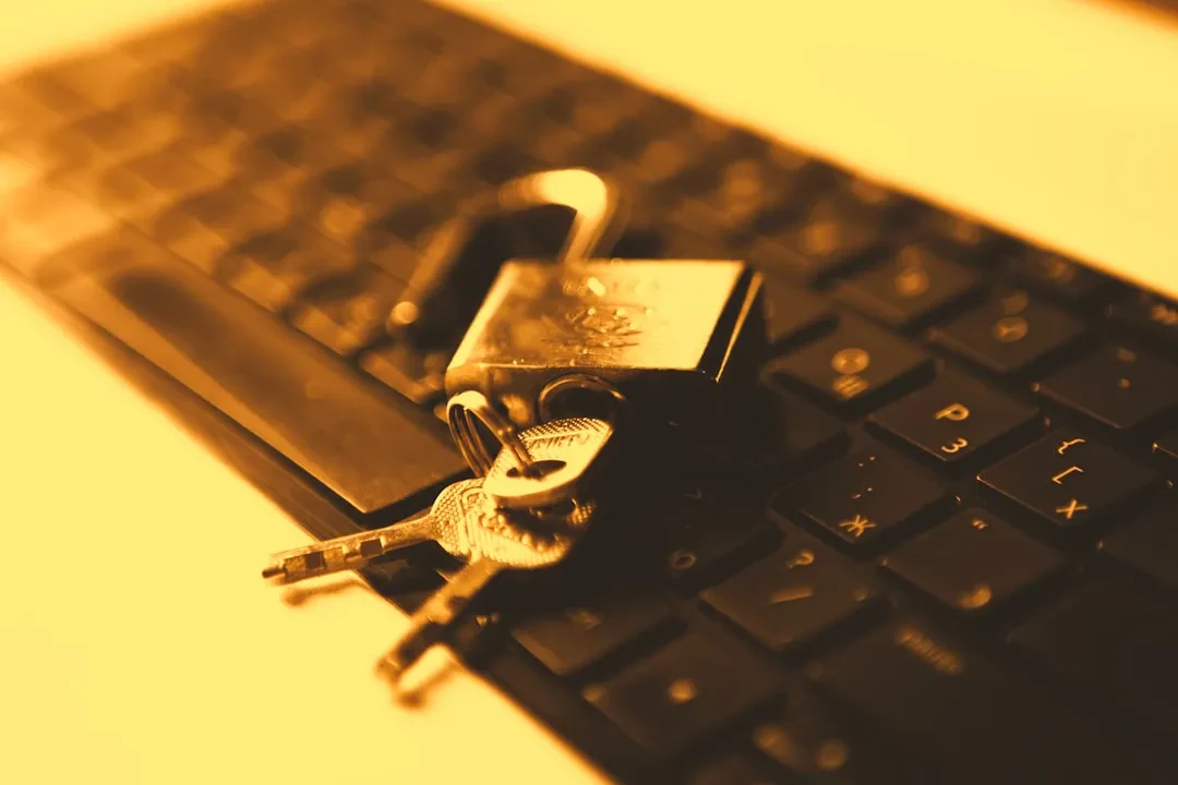 Zero-day su Windows 11 aggira la protezione BitLocker: cosa sappiamo
