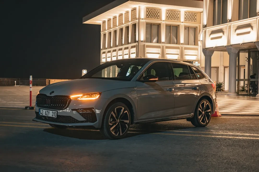 Škoda Peaq: Il Nuovo SUV Elettrico Ammiraglio che Sfida il Mercato con Design e Prezzo Record