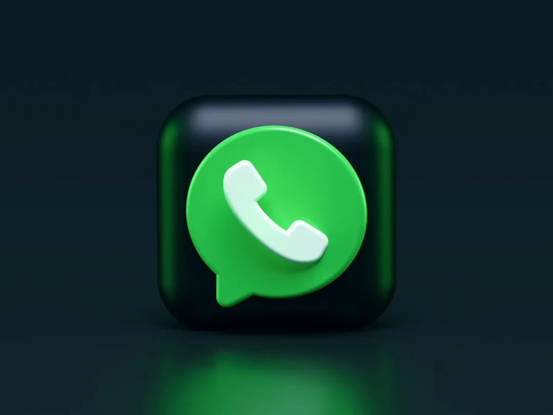 WhatsApp testa messaggi di testo a visualizzazione singola: la privacy si fa più stretta