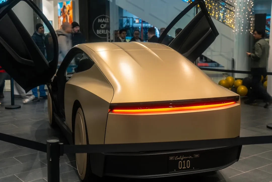 Uber Lancia il Robotaxi Premium a Houston entro il 2027