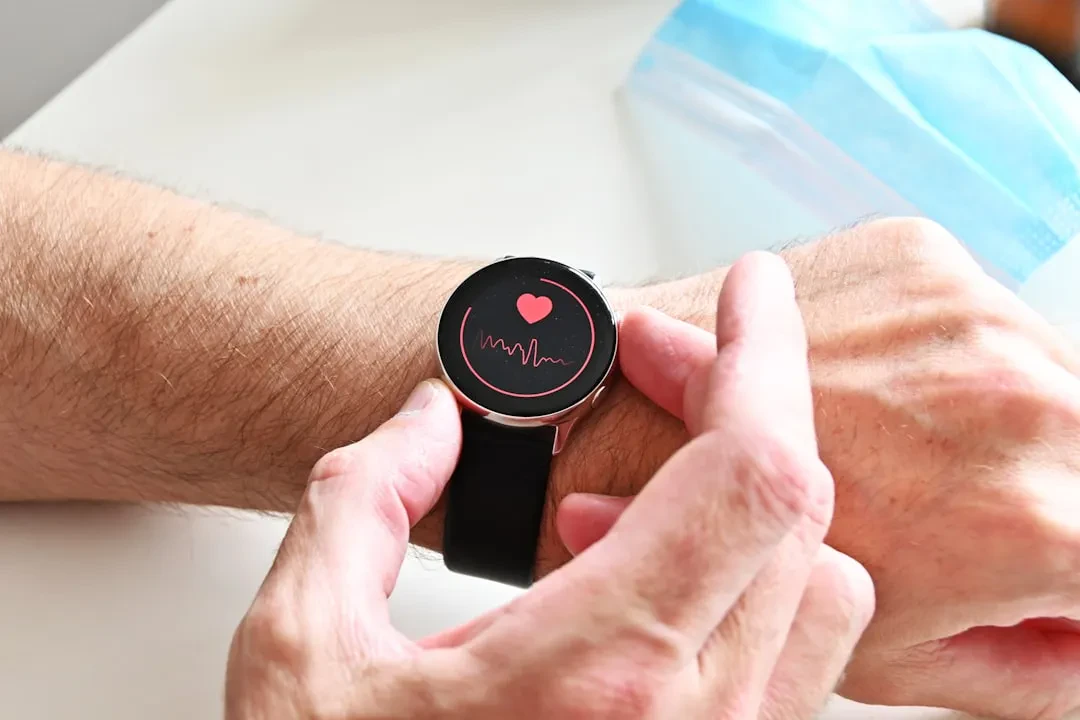 Clair Health: il bracciale non invasivo che traccia gli ormoni in tempo reale