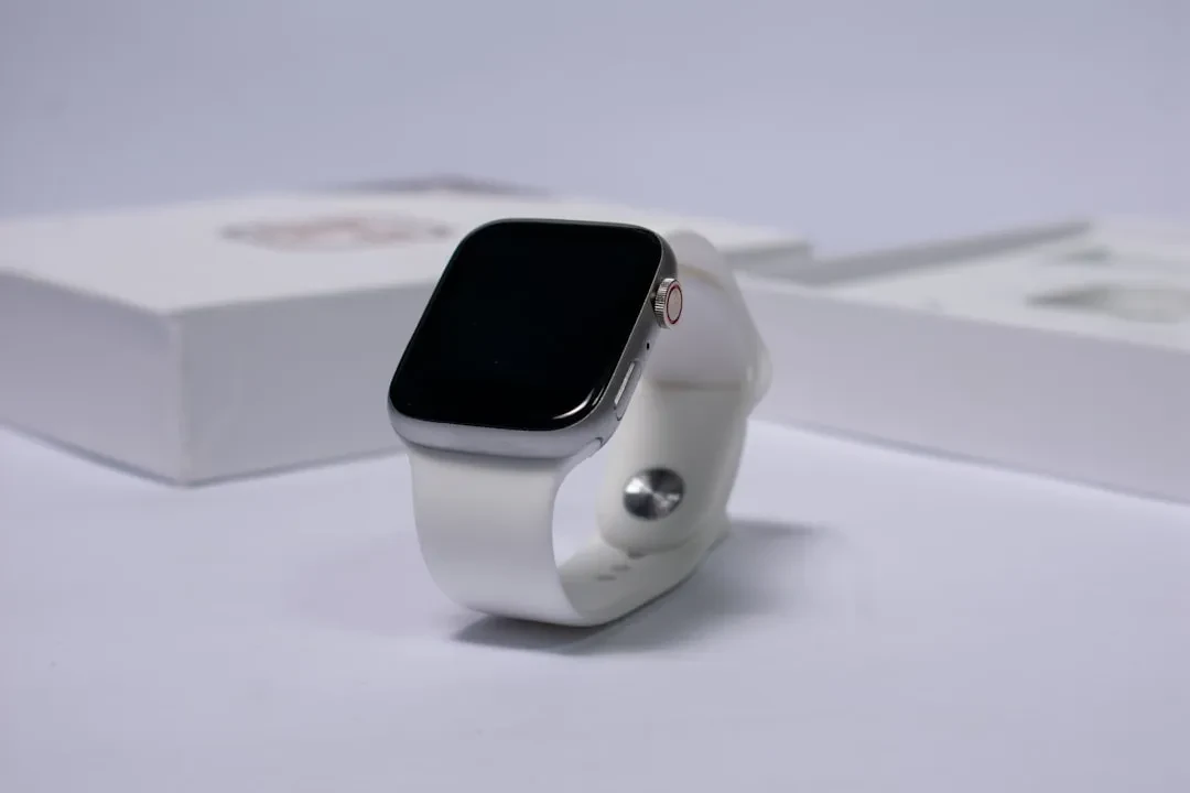 L'ascesa dell'analogico: perché molti stanno abbandonando lo smartwatch per alternative più semplici