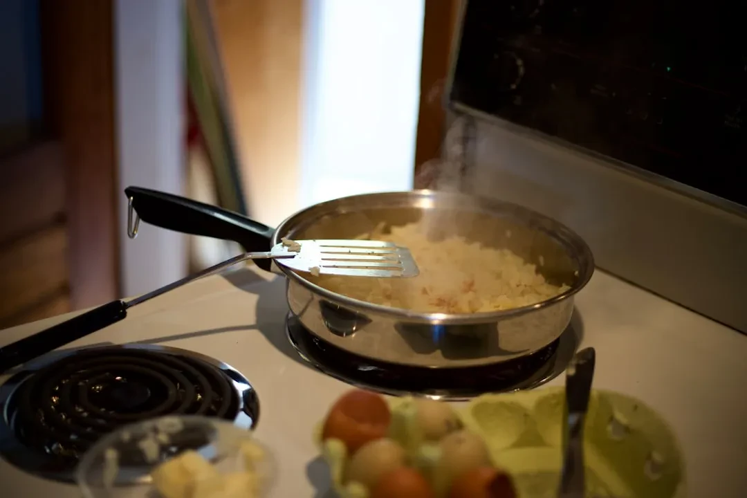 Heritage Steel Titanium Beats All-Clad D3 in Flatness Test — The New Stainless Steel Skillet Standard for 2026