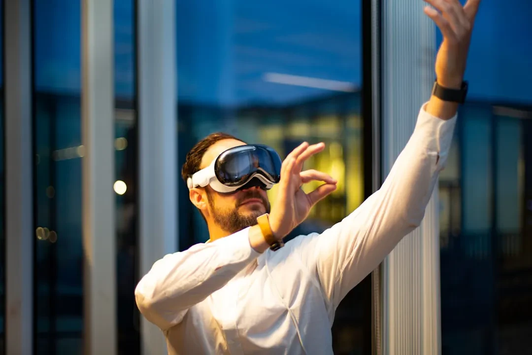 visionOS 27 beta 2 brings advanced Siri AI and spatial environments to Vision Pro