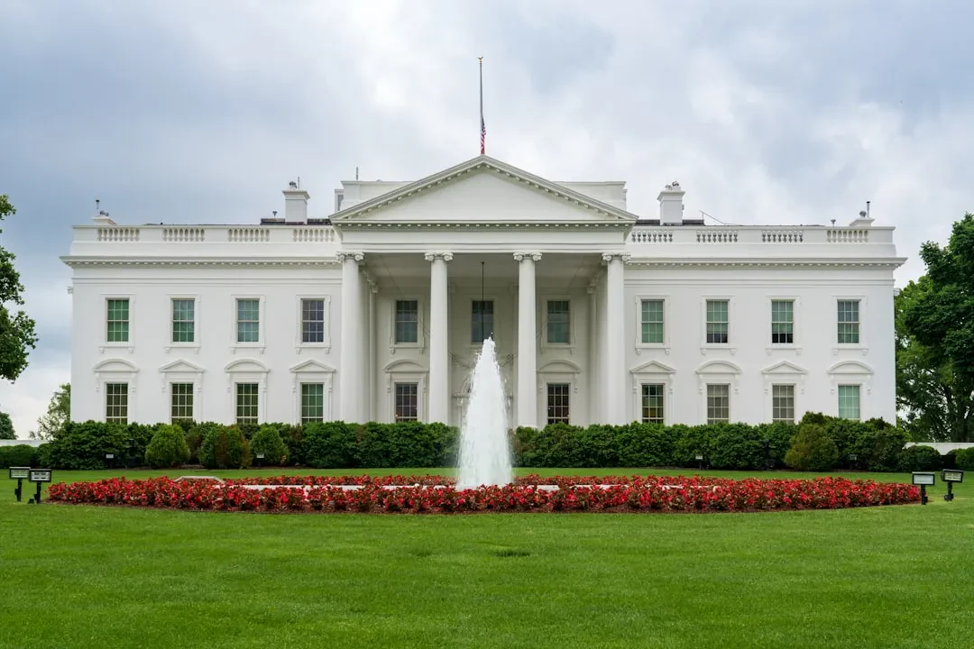 White House App Auto-Installs on Federal Employees' Phones, Refuses to Be Deleted