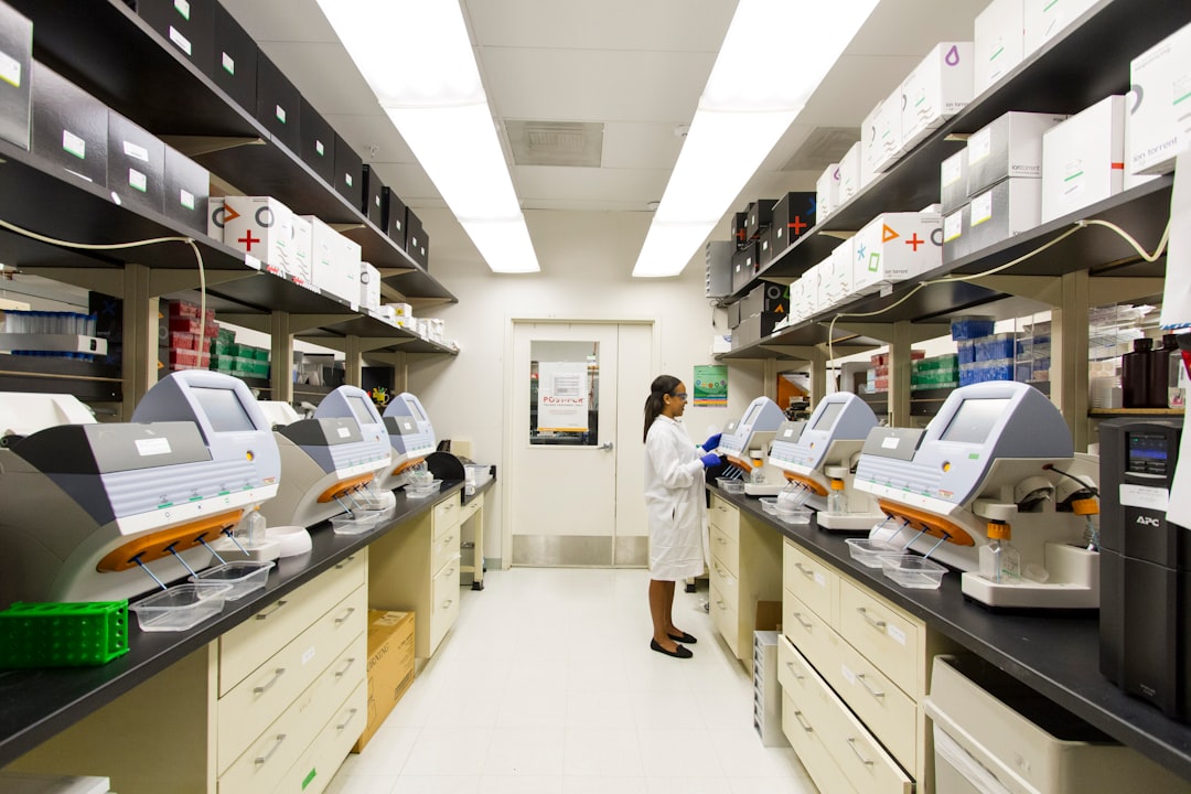 Stanford simulates entire drug cycle with 10,000 AI agents: drug discovery failure rate could plummet