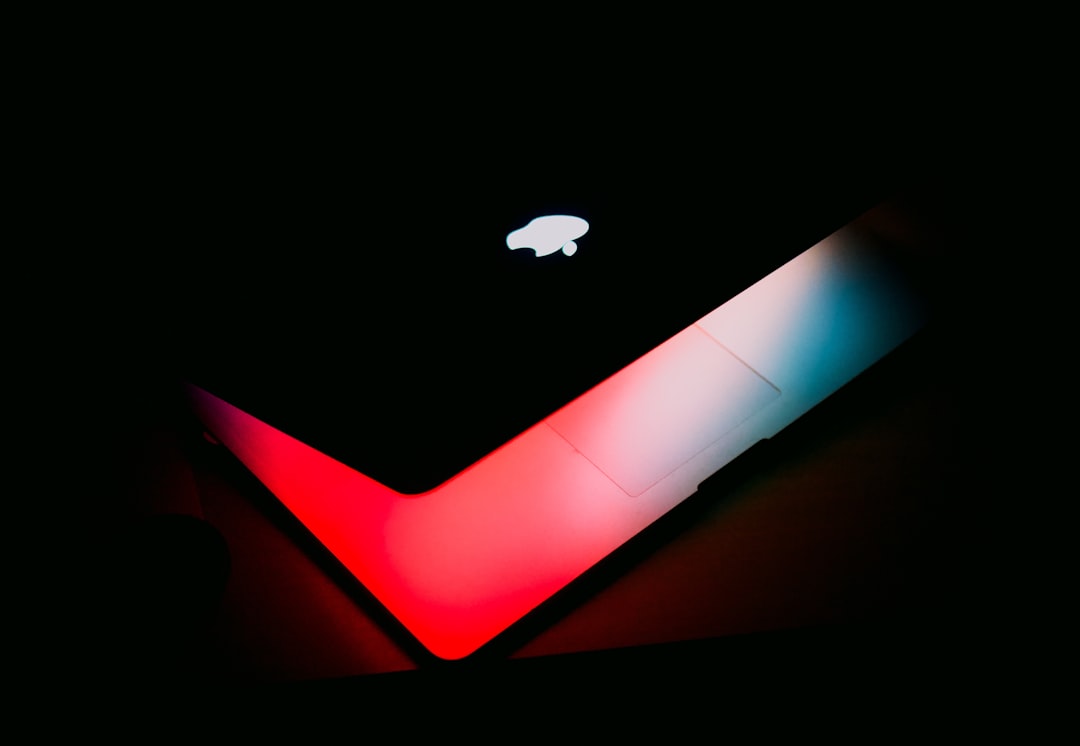 Apple to Launch MacBook Ultra and New M6 MacBook Pro This Fall, Bloomberg Reports