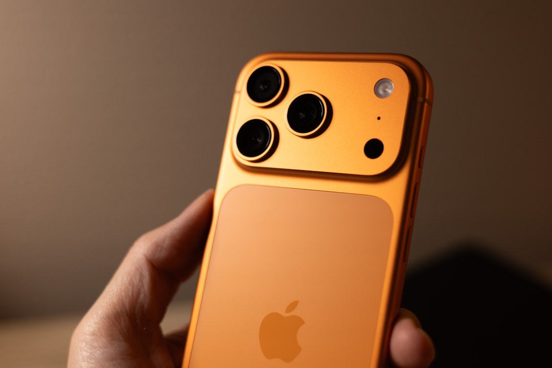 Fuga di notizie da Tata Electronics: foto dei test di caduta dell'iPhone 18 Pro finiscono sul dark web