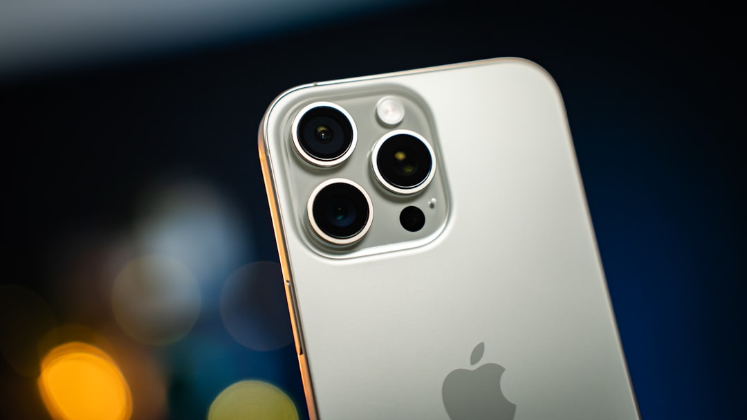 Apple Cuts iPhone 17 Production by 15% After Nine Months of Record Sales