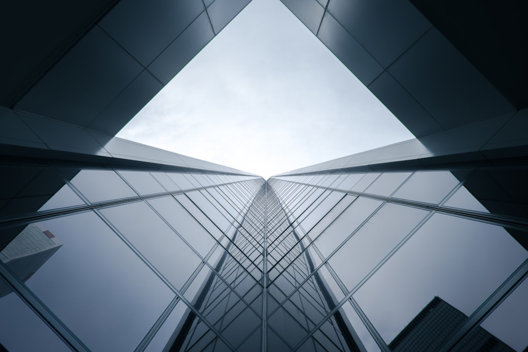 Skyscraper Technique SEO — Migliora il Contenuto Migliore del Settore e Ottieni Link di Qualità