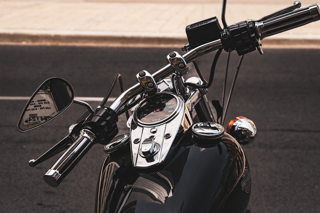 Sygic integra la navigazione moto su Android Auto e CarPlay con una modalità dedicata