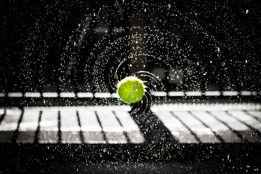 Jannik Sinner difende il titolo Wimbledon contro Alexander Zverev con orari e streaming gratuito per la finale 2026