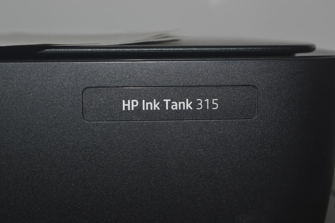 HP India multata 1,4 miliardi di rupie per cartello su computer e cartucce d'inchiostro