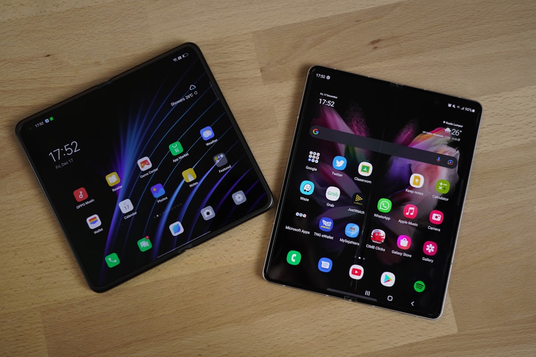 Marketing dei Galaxy Z Fold 8 e Fold 8 Ultra trapelano in foto ufficiali prima dell'Unpacked