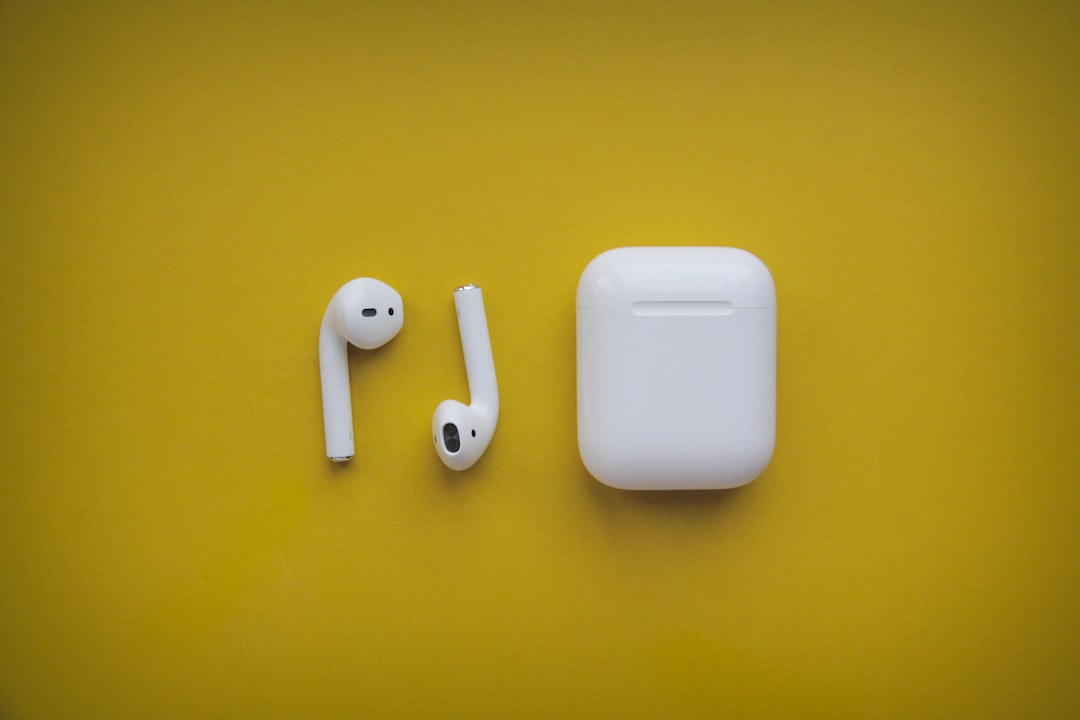 Amazon sconta gli AirPods Pro 3 a 199,99 dollari e gli AirPods 4 a 99 dollari per il weekend