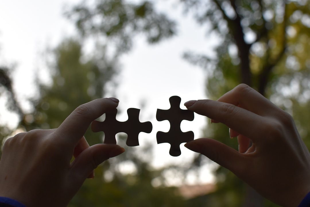 NYT Connections game #1139 del 24 luglio 2026 svela quattro categorie tra baseball e omonimi religiosi