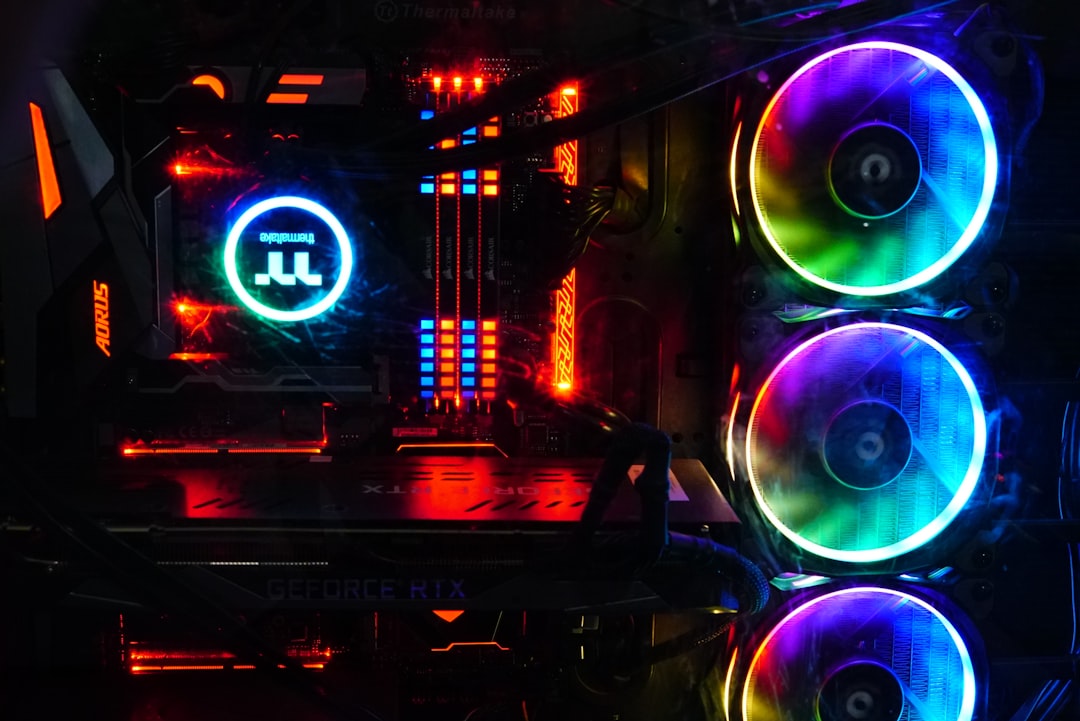 Thermaltake View u2660T-170 con RTX 5060 Ti e Core Ultra 7 costa 1.177 dollari su Woot