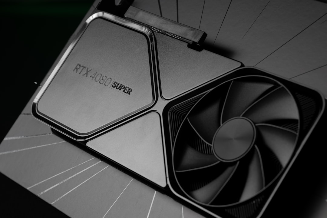 Appassionato di AI monta una Tesla V100 rumorosa in un PC gaming per 266 dollari e ottiene 32 GB di VRAM per modelli linguistici locali