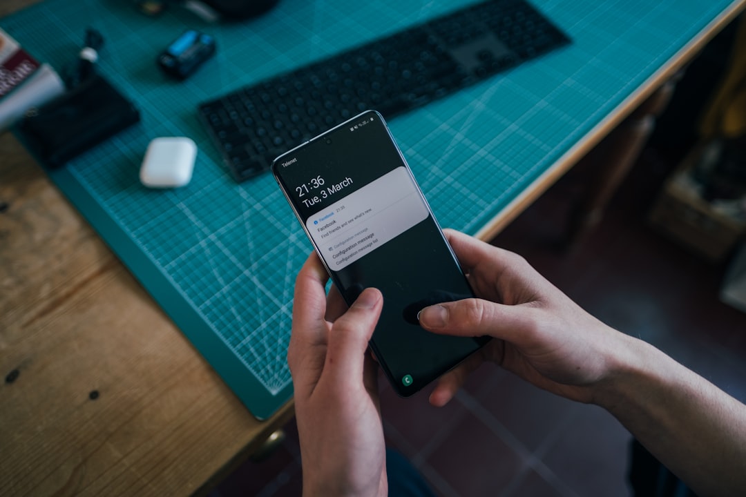 Samsung Hid Notification Categories in One UI 8.5 and Galaxy Users Are Losing Notification Control