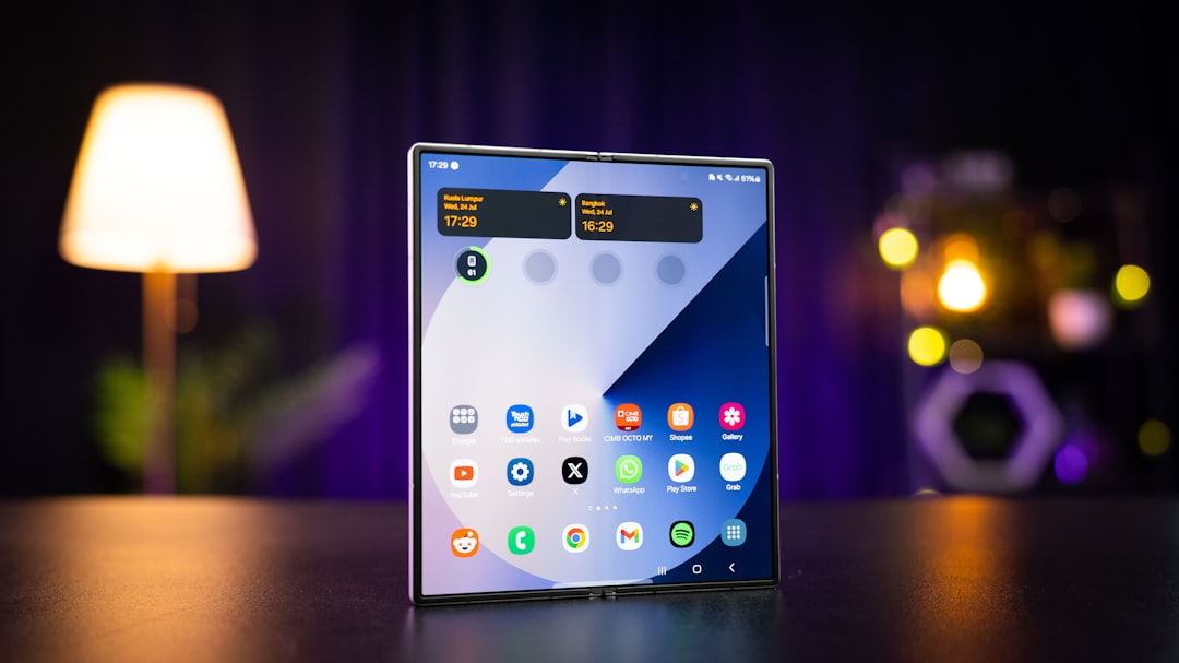 Samsung riduce l'enfasi sull'AI nel Galaxy Z Fold 8 puntando su benefici concreti