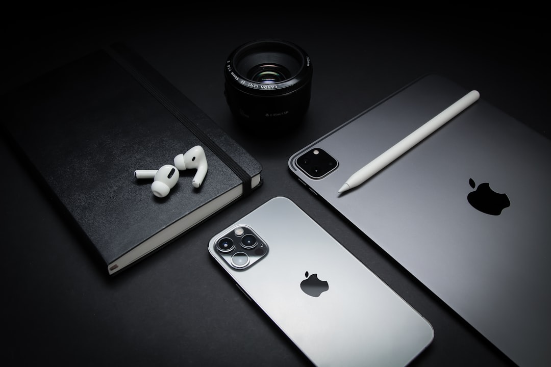 Apple cuts Studio Display and M5 MacBook prices by up to $540 this weekend