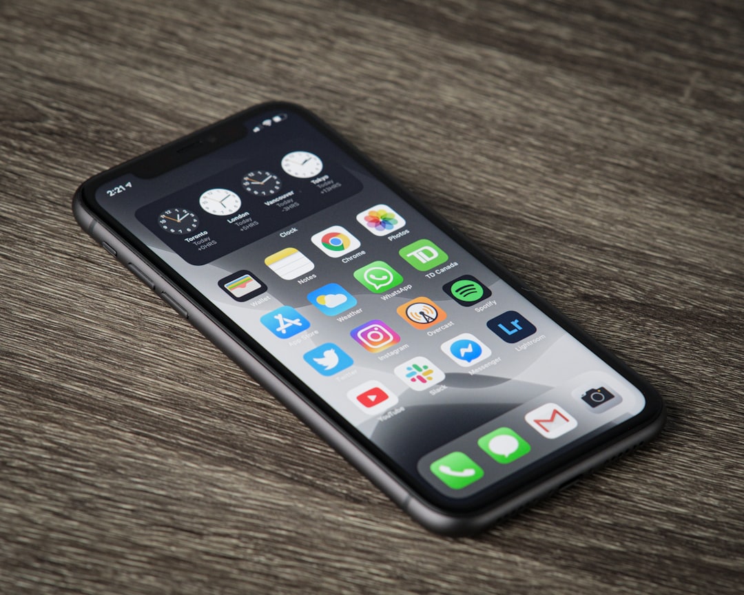 Siri AI arriva solo sui dispositivi Apple recenti ecco l'elenco completo
