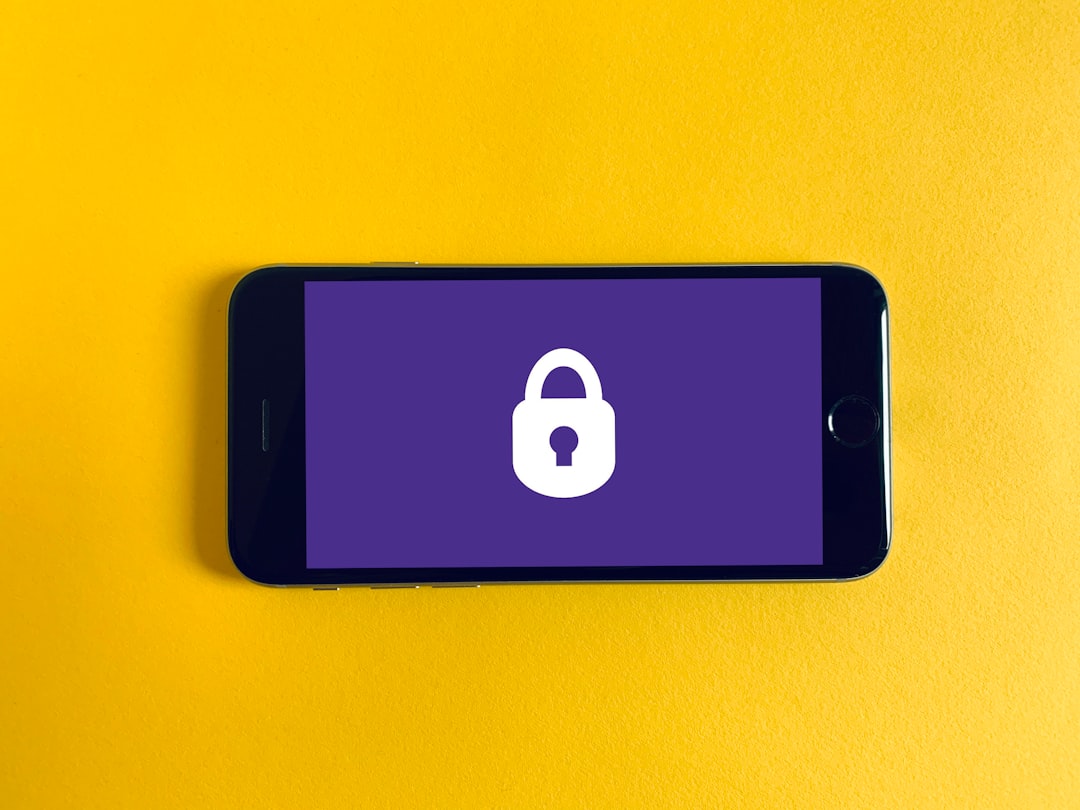 iOS 27 introduce l'orologio compatto sulla schermata di blocco per dare più spazio allo sfondo