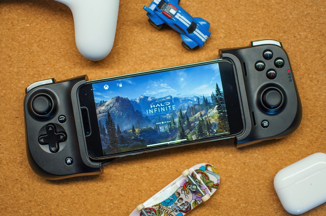 Ohsnap MCON trasforma iPhone in una console portatile con controller scorrevole Magsafe