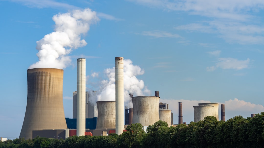 Amazon builds 7.65GW Texas gas plant for AI data center, emitting 33 million tons of CO₂ yearly