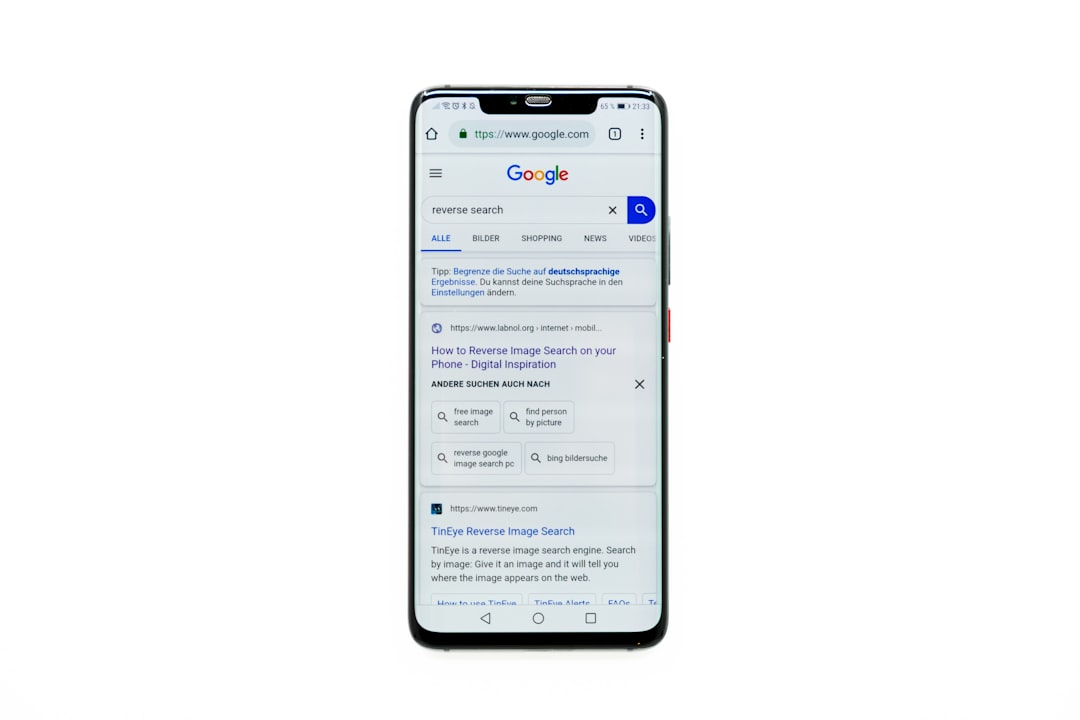 Google Messages di agosto 2026 introduce temi chat, risposte inline RCS e menu contestuali flottanti