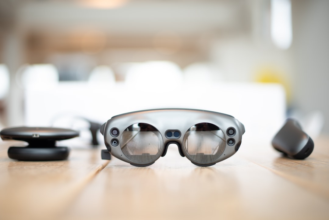 Samsung presenta gli smartglasses Galaxy con LED anti-registrazione ma il progetto di legge SB 1130 della California potrebbe bloccarne l'uso