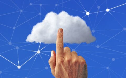Cloud hosting: che cos'è, come funziona e perché è il futuro del web