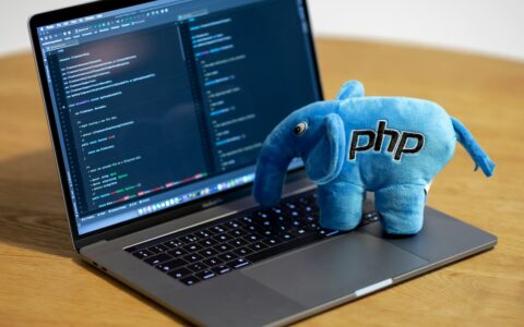 PHP: che cos'è, come funziona e perché regge ancora Internet